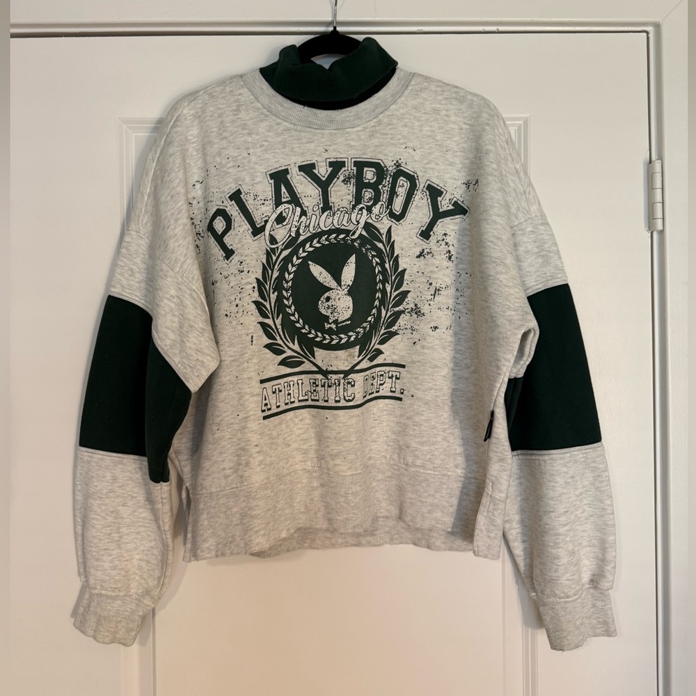 PLAYBOY women’s Crewneck Sweater